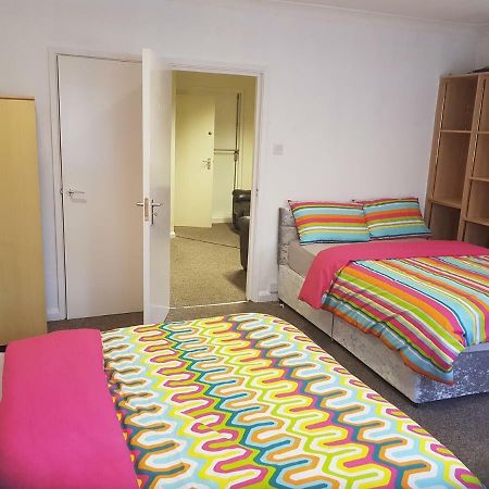 The Vip'S Apartman Newport Kültér fotó