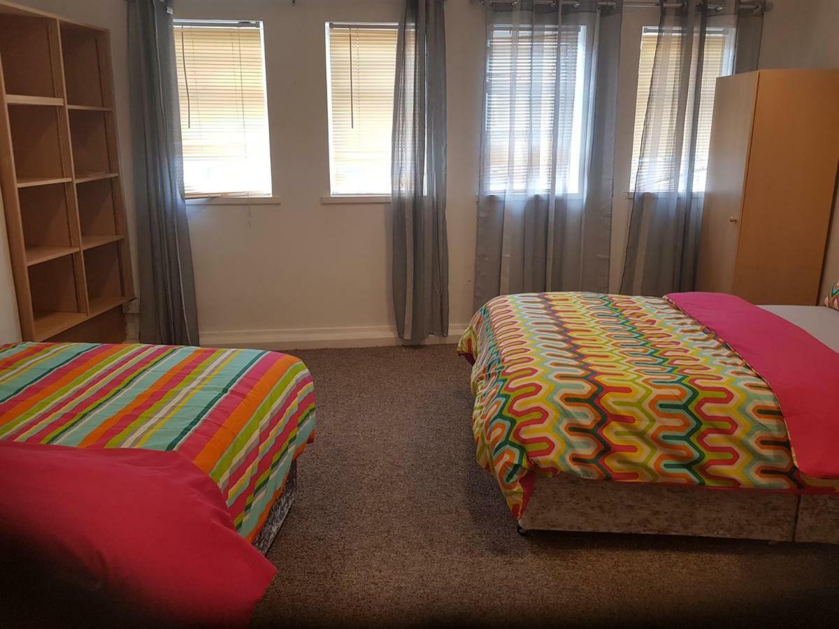 The Vip'S Apartman Newport Kültér fotó