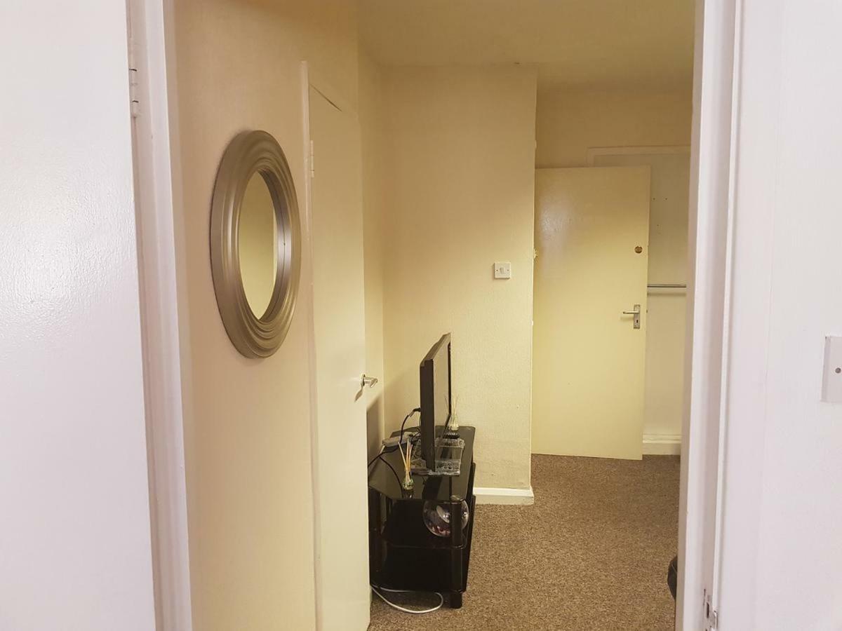 The Vip'S Apartman Newport Kültér fotó
